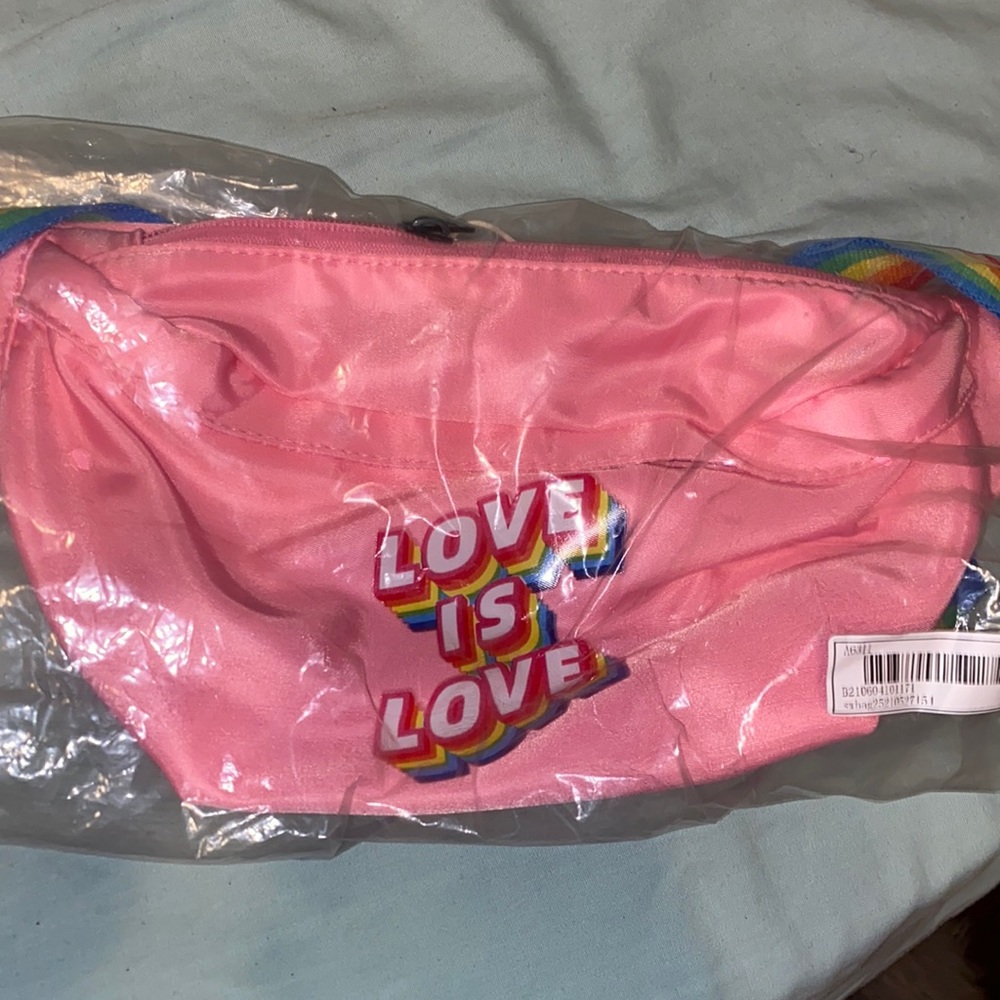 Love is love Fanny pack 🌈